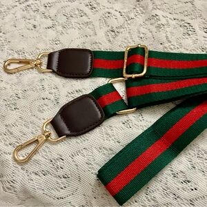 Red and Green 40-inch Shoulder Strap with Brown Leather Trim